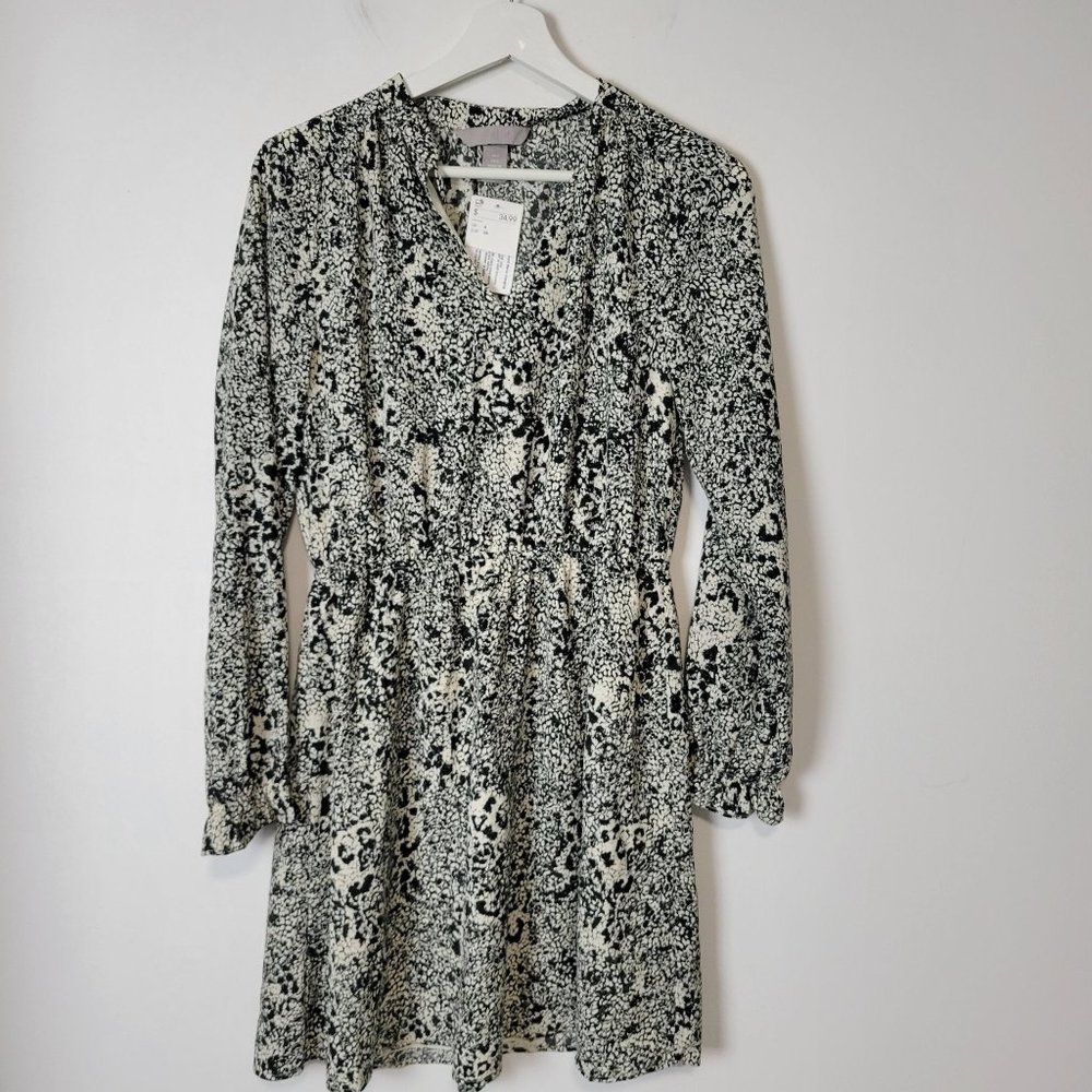 H&M Snakeskin Patterned V-Neck Long Sleeve Dress Size 4